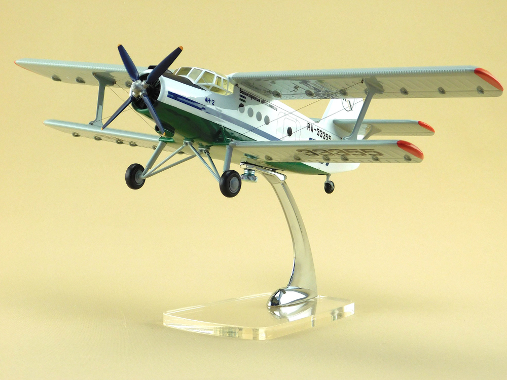 Модель самолета Ан-2 (М1:48, БАЛ)