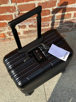 Чемодан Rimowa