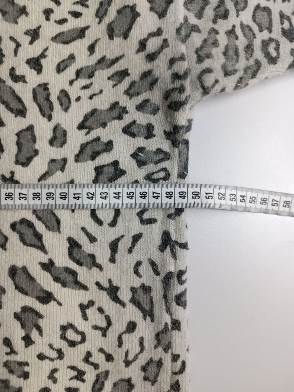 Джемпер MANGO с актуальным принтом и добавлением ангоры 46 размер