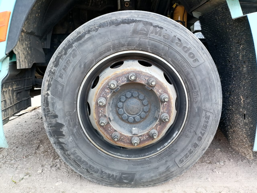 Shacman (Shaanxi) SX* 4x2 Седельный тягач SX4188YY381 (Дизельный, 12,5 л, 473 л.с., МТ)