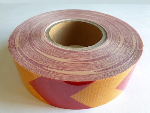 Лента светоотражающая самоклеющая /красно-желтая/ 50 мм х 40 м (3M)