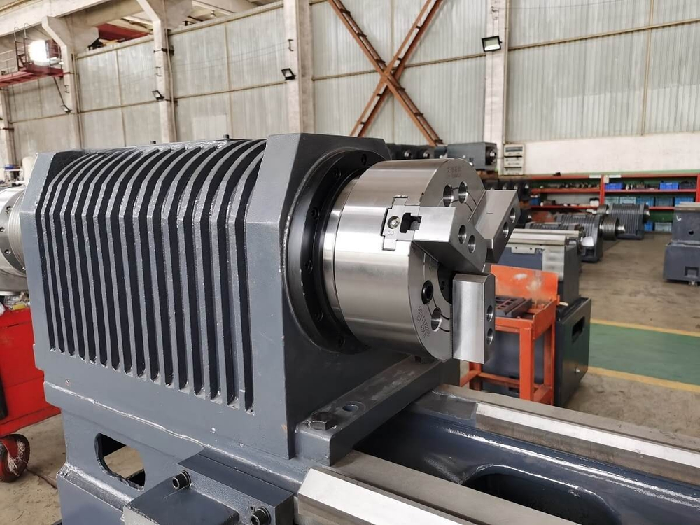 Токарный станок ЧПУ MetalTec NEXT 50x1000 с горизонтальной станиной