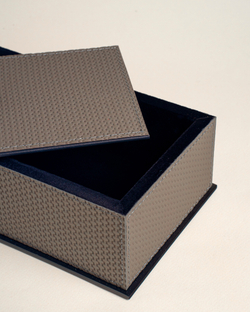 Шкатулка из кожи Серая