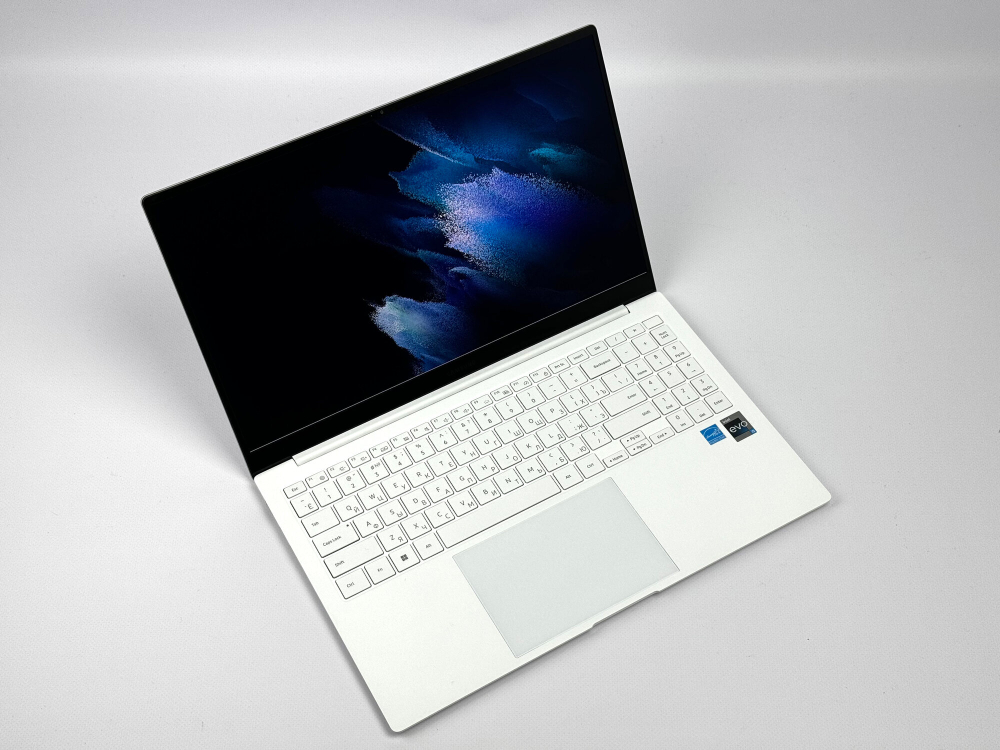 Ультрабук Samsung Galaxy 2 Pro i51240p/8GB(RAM)/512GB(SSD)15.3/FHD/60HZ/Win11