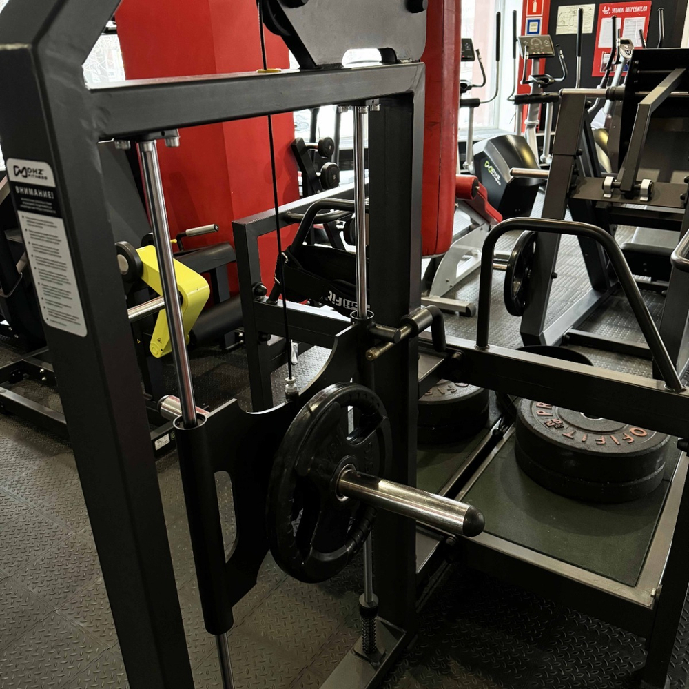 A3067 Приседания с поясом