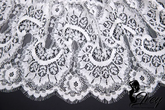 01-62 Кружево шантильи 22 см, айвори