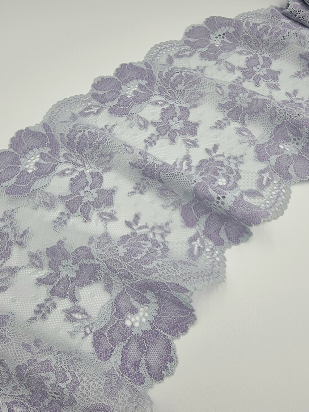 Кружево эластичное пыльно-ментоловый/сиреневый К742