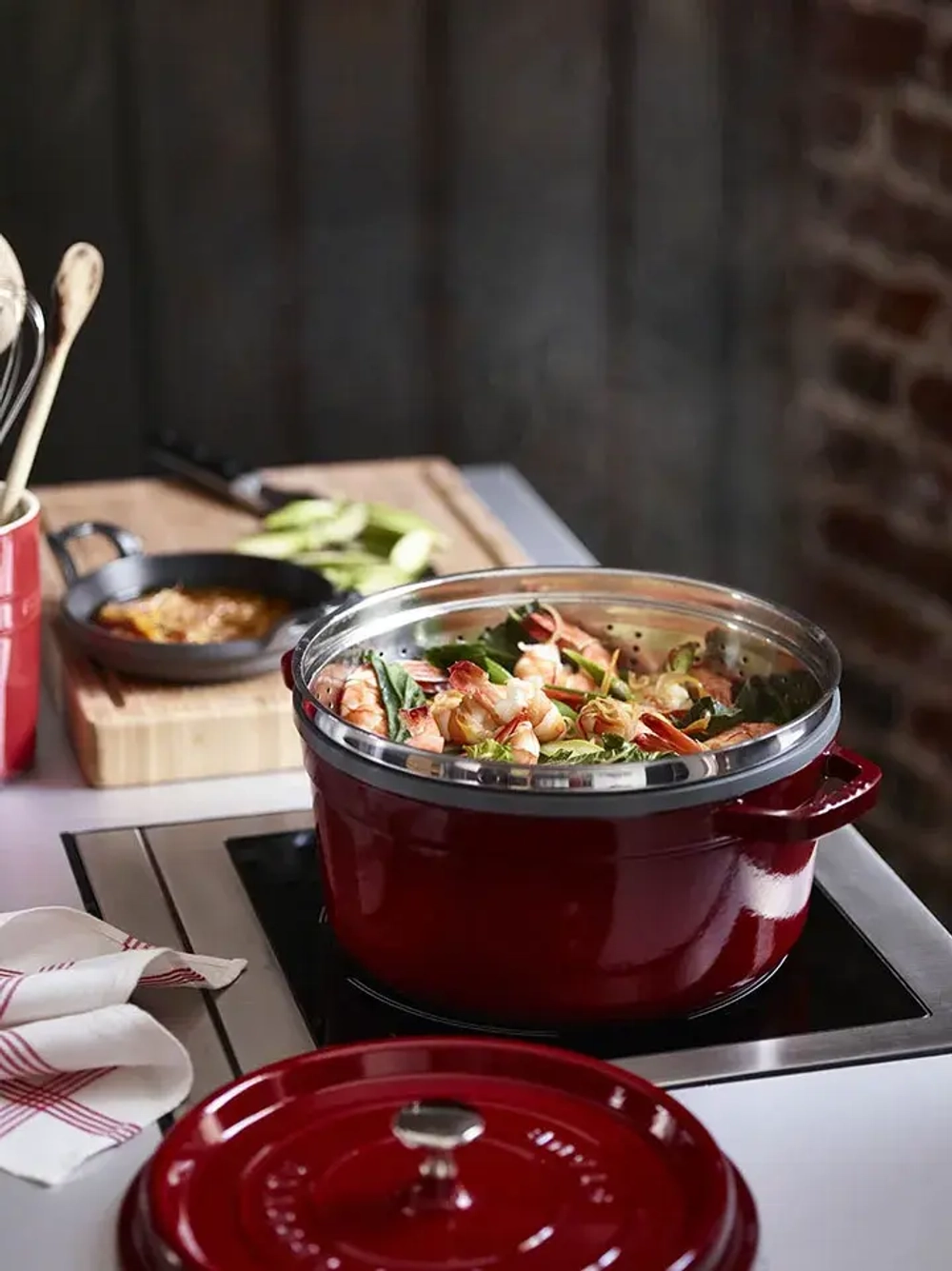 STAUB Чугунная кастрюля Cocotte 24 см 3,8 л со вставкой-пароваркой графит