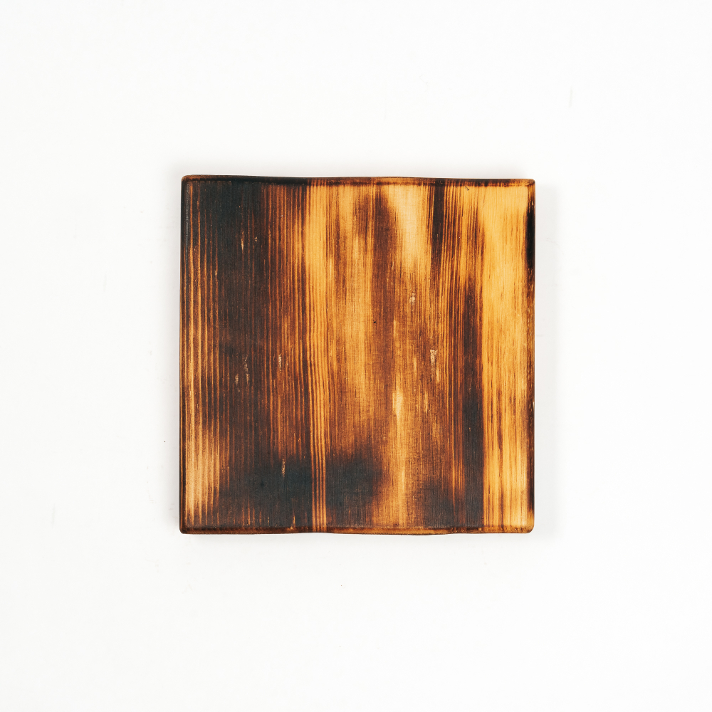 Менажница из кедра для подачи блюд и закусок с гравировкой "Stay at heart forever going"