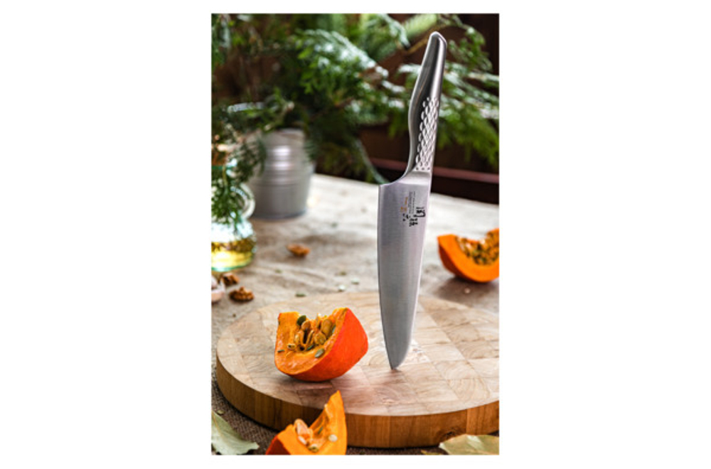 Нож поварской 18см Шеф KAI Магороку Шосо