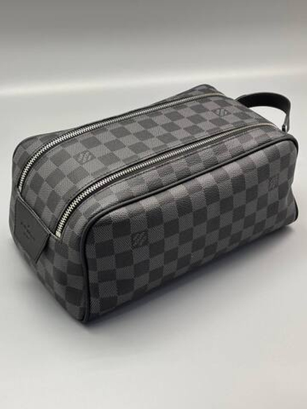 Несессер Louis Vuitton