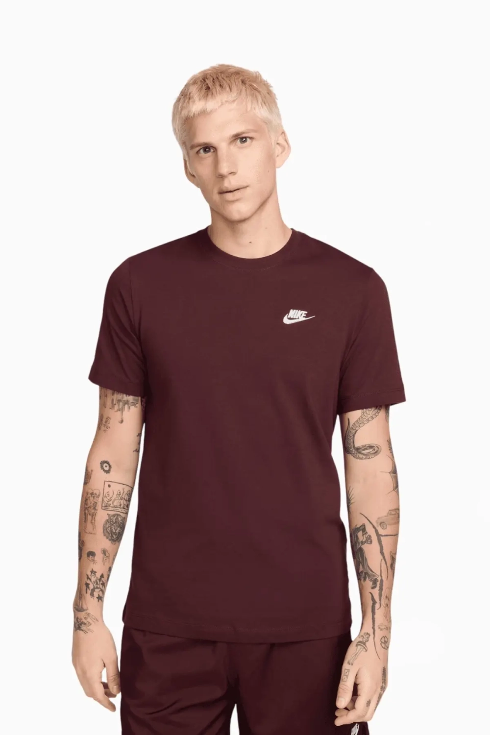 Футболка Nike Sportswear Club - бордовый