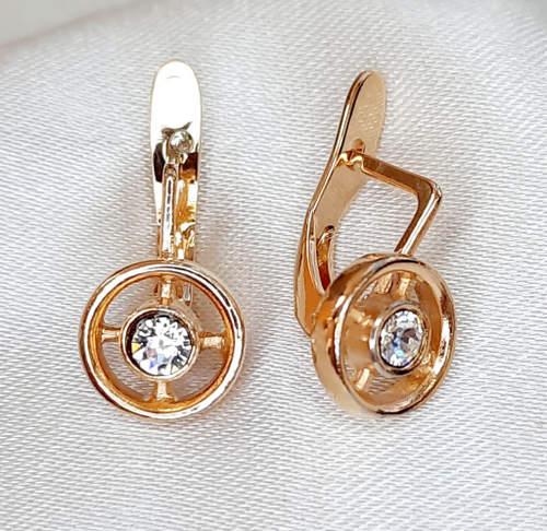 "Ивало" серьги в золотом покрытии из коллекции "Финляндия" от Jenavi с английским замком