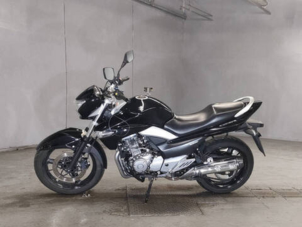 Suzuki GSR250 , 2015
