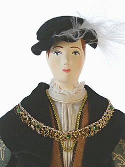 Кукла фарфоровая в немецком придворном костюме