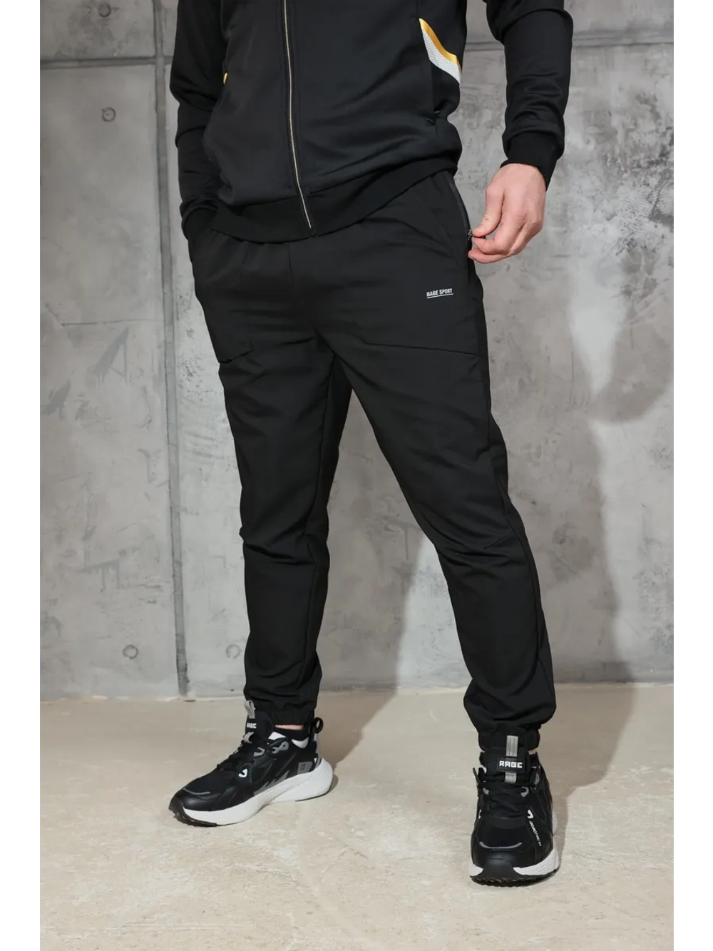 Спортивные брюки джоггеры на манжетах