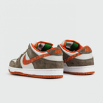кроссовки Nike SB Dunk Low x Crushed DC Skate Shop