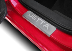 Накладки на пороги AutoMax для Volkswagen Jetta VI, VII поколение 2010-2019 2020-н.в., нерж. сталь, с надписью, 4 шт., AMVWJET01