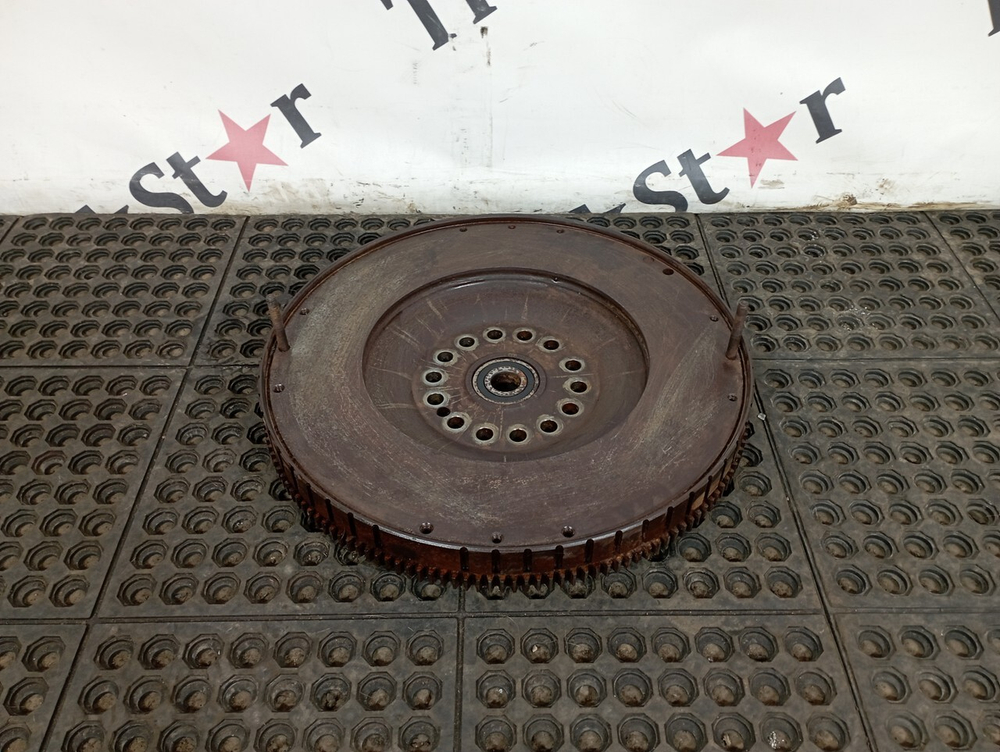 Маховик двигателя