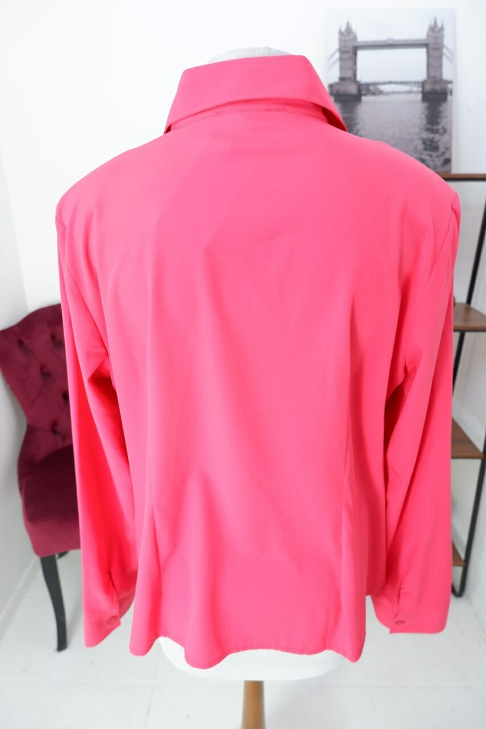 Блузка Mira с вискозой яркая 52 размер