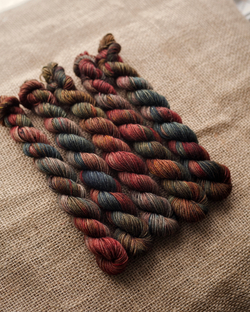 Предзаказ мини! Носочная пряжа с пухом яка "Тибетский календарь"