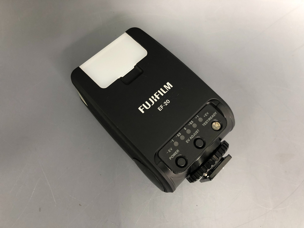 FujiFilm EF-20 TTL Flash
