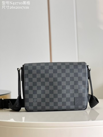 Louis Vuitton District PM Messenger Bag