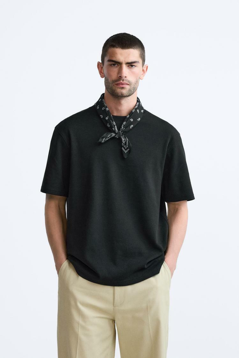 ZARA ФУТБОЛКА ИЗ РЕЛЬЕФНОЙ ТКАНИ, ЧЕРНЫЙ