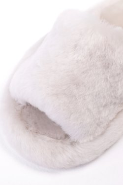 открытые меховые домашние тапочки
