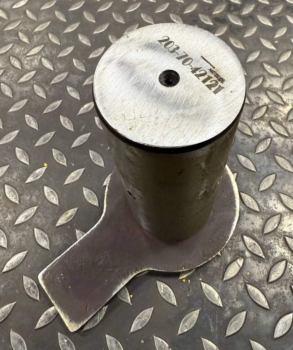 Палец 203-70-42121