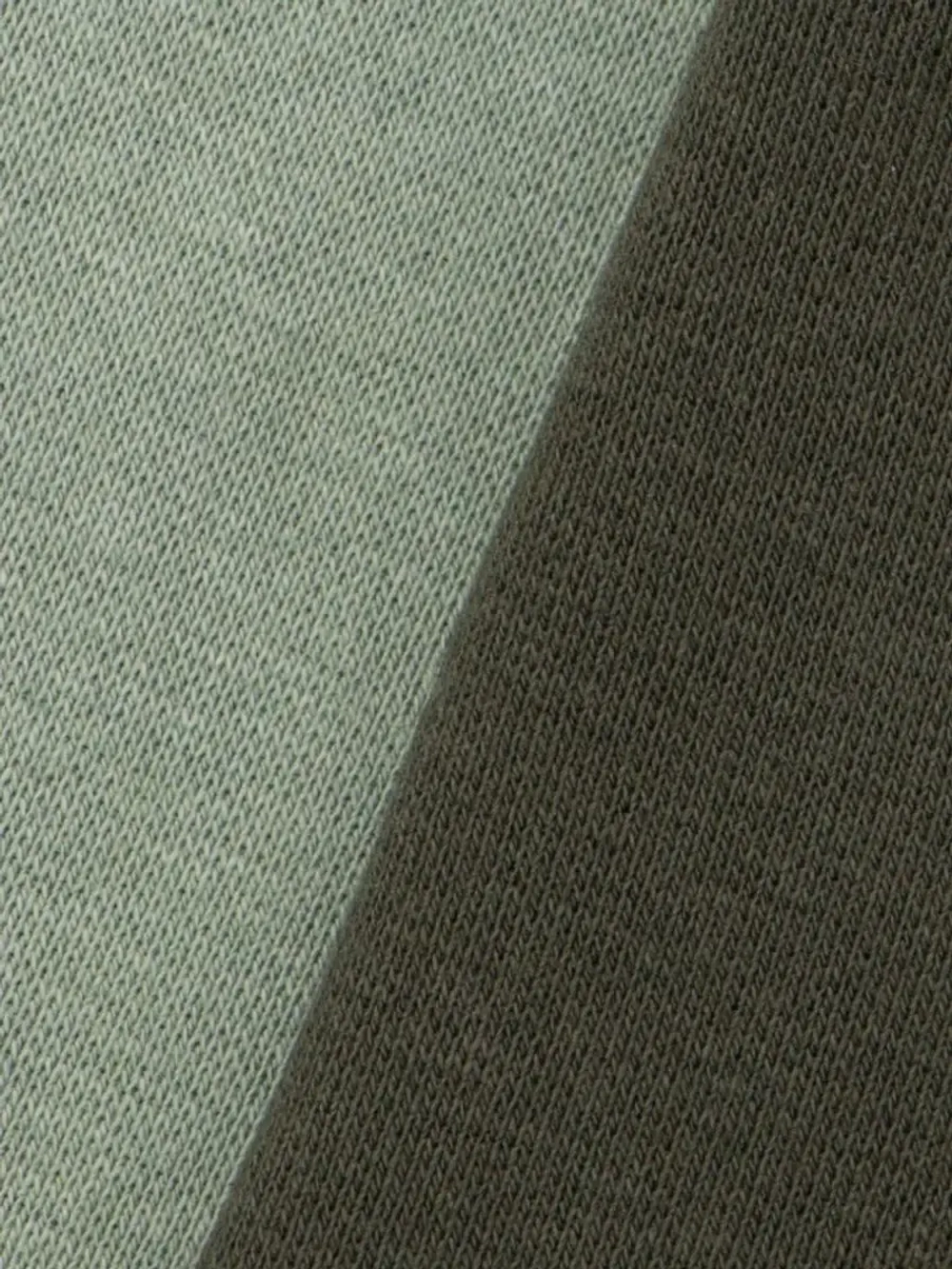 Шапка для мальчика осенняя с ушками и снуд