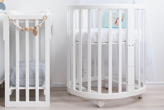 Детская кроватка Ellipsebed на колесиках Белая