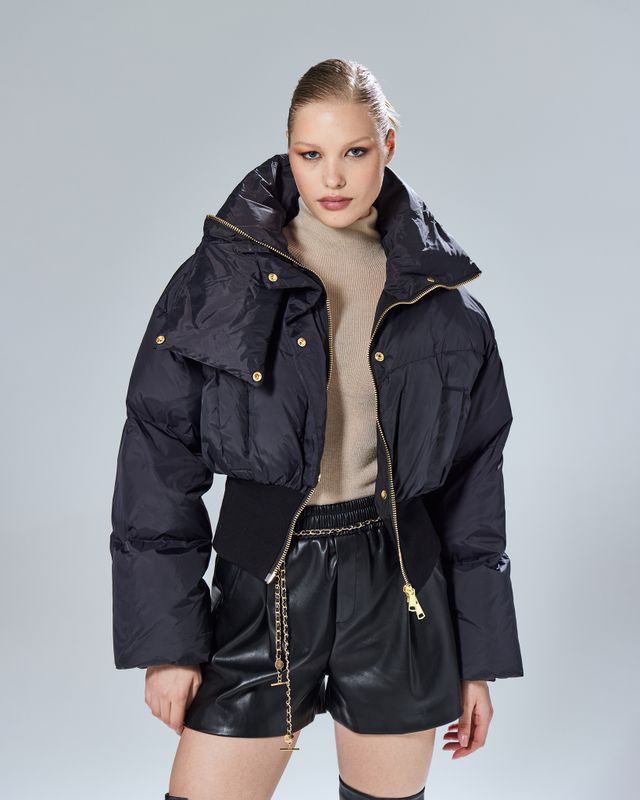 Пуховик укороченный на резинке