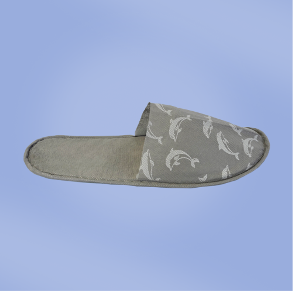 Тапки спанбонд, закрытый мыс (100 пар) одноразовые, дельфины, тематические УЗО, серые, серая окантовка