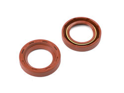 Сальник 34х50х10 а/м КАМАЗ ведомого вала гидромуфты (красный с пружиной/NBR)Резинотехника г. Балаково ( ОЕ Р740.1318186-01 к. )