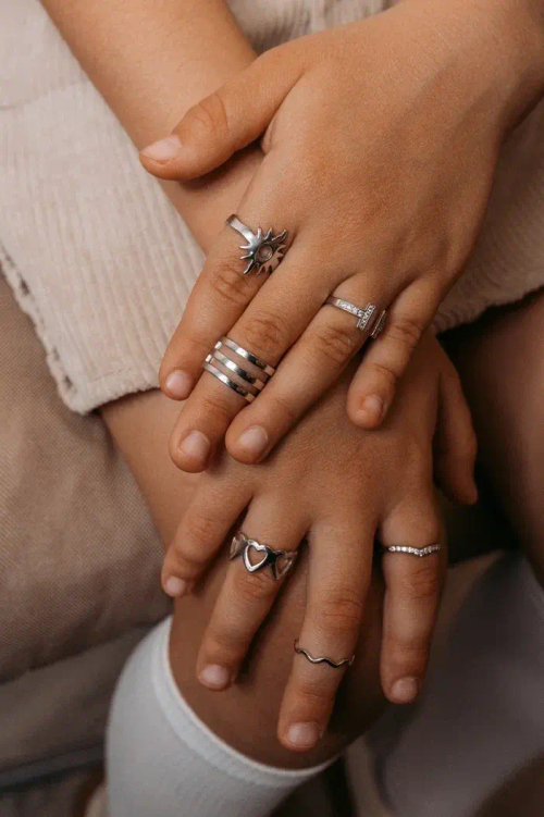 Кольцо с сердцами