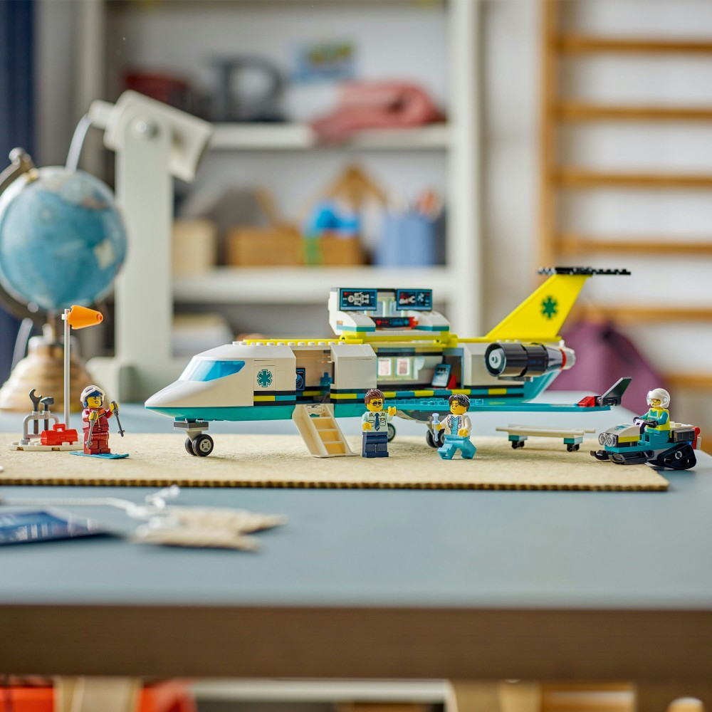 LEGO City - Самолет скорой помощи 60465