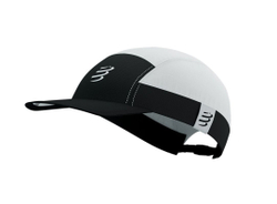 Теннисная кепка Compressport 5 Panel Light - white/black