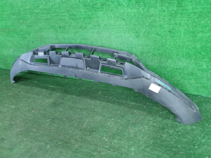 Юбка переднего бампера Mercedes GLC X253 19-22 AMG