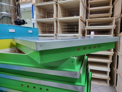 Крыша 10 рамочного улья крашен (липа)