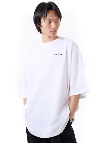 Белая оверсайз футболка с логотипом