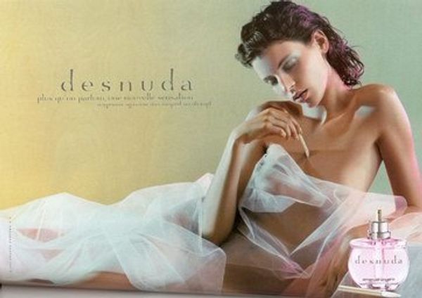 Emanuel Ungaro Desnuda