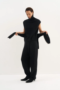 Топ с горлом ОТО