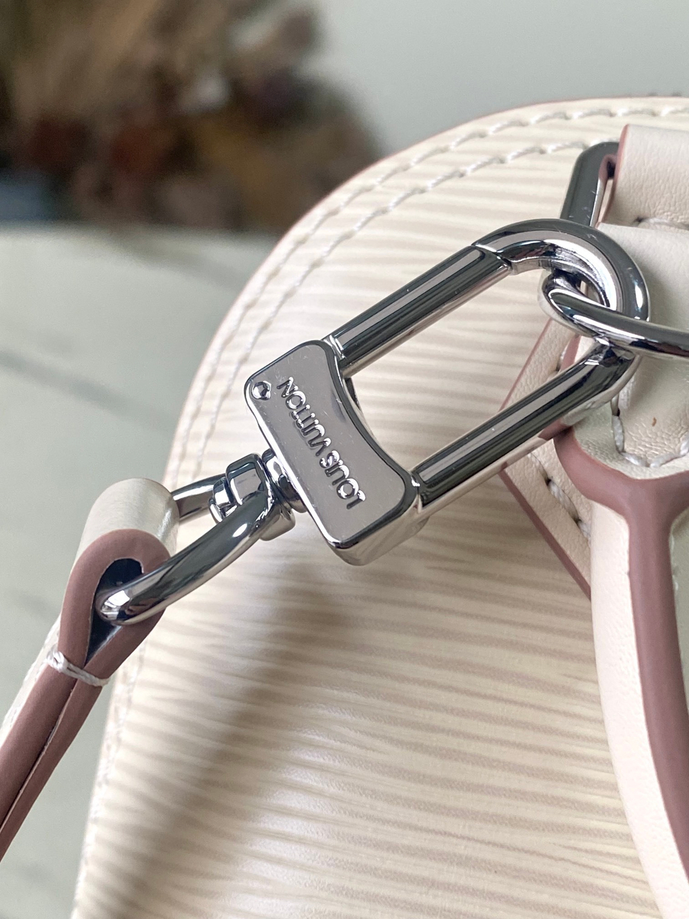 Louis Vuitton Nano Alma