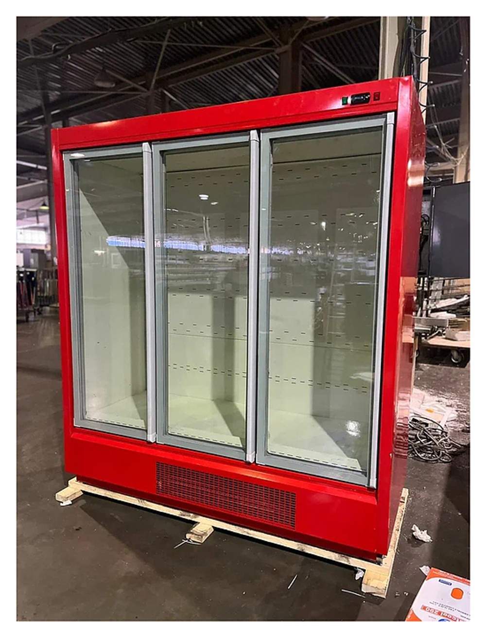 Горка морозильная KIFATO ЕНИСЕЙ 1250 (выносной агрегат, распашные двери)