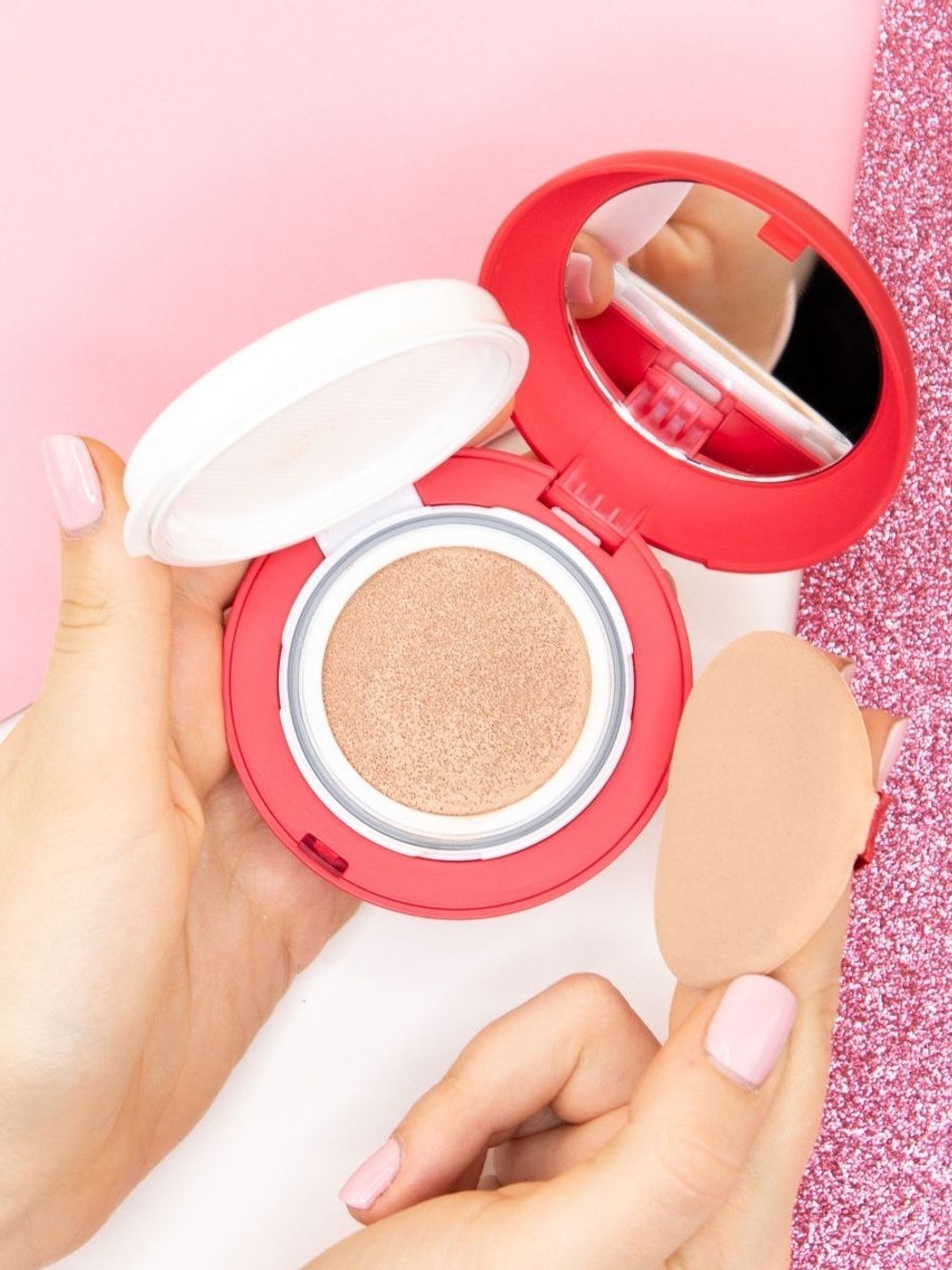 Тональная основа-кушон в оттенке Chupa chups Candy Glow Cushion - 1.0 IVORY