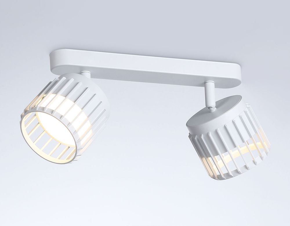 Ambrella Настенно-потолочный поворотный спот со сменной лампой GX53 Techno family TN71161