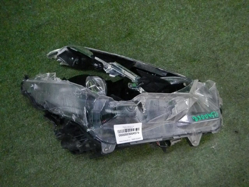 Битая Фара правая Toyota RAV4 4 CA40 (2015-2019) LED