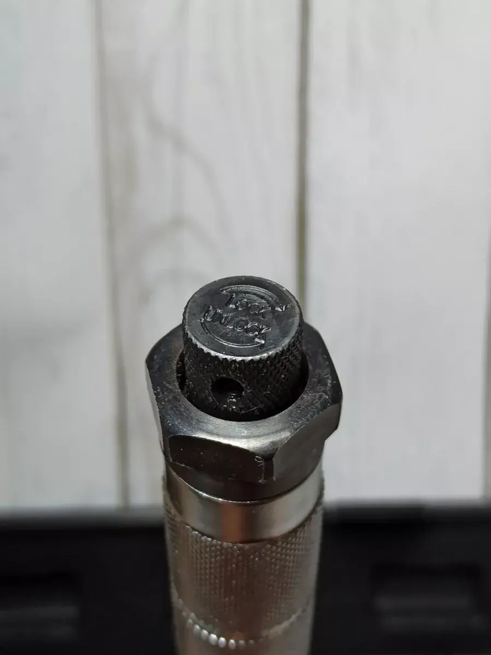 Ключ динамометрический для авто 3/8"DR 19-110 Нм A85244S