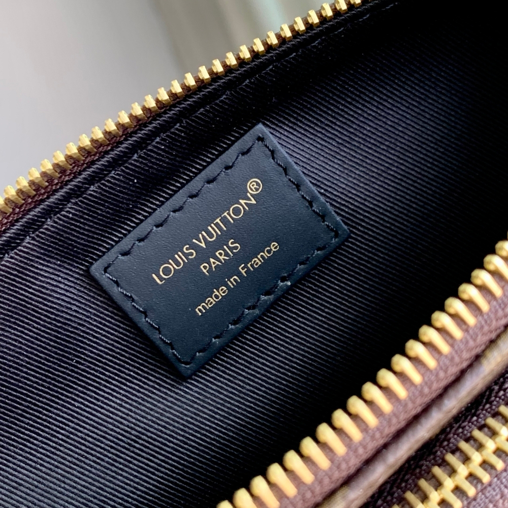 Louis Vuitton Keepit